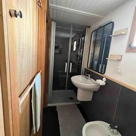 Kamyhouse Una Tranquilla Struttura Nel Verde Naples