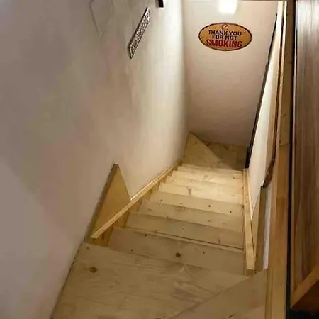 Kamyhouse Una Tranquilla Struttura Nel Verde Naples