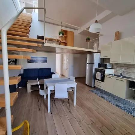 Raggio Di Sole Apartment Naples