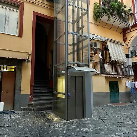 Spaccanapoli Apartment