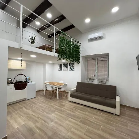 Moderno Nel Cuore Del Centro Storico Apartment *