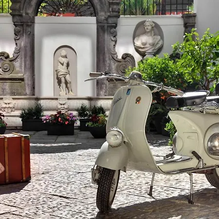 Piazza Bellini&apartments Hotel Napoli