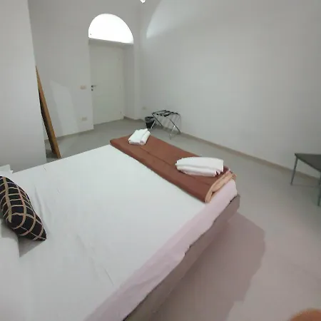 Center Apartment *