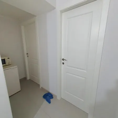 Center Apartment *