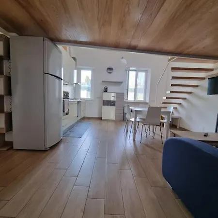 Raggio Di Sole Apartment Naples
