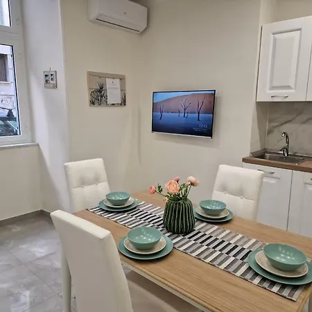 Casa Garibaldi 240 *