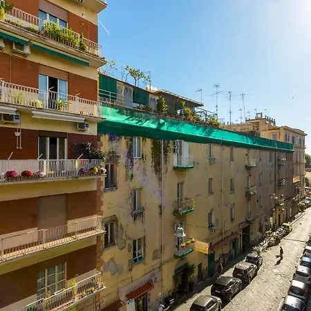 Apartment Portico 17 - Charming House Close Promenade Naples
