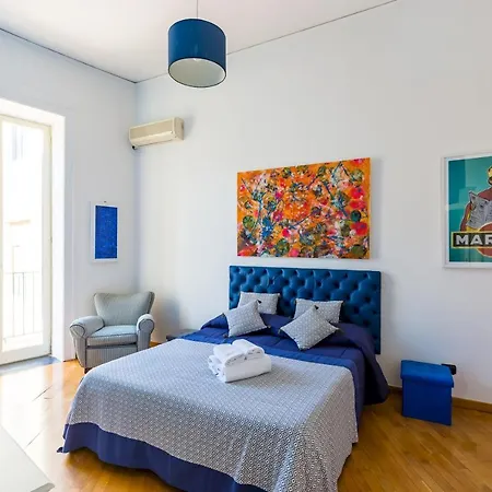 Portico 17 - Charming House Close Promenade Apartment