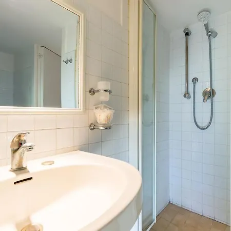 Apartment Portico 17 - Charming House Close Promenade Naples