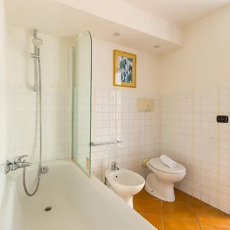 Portico 17 - Charming House Close Promenade *