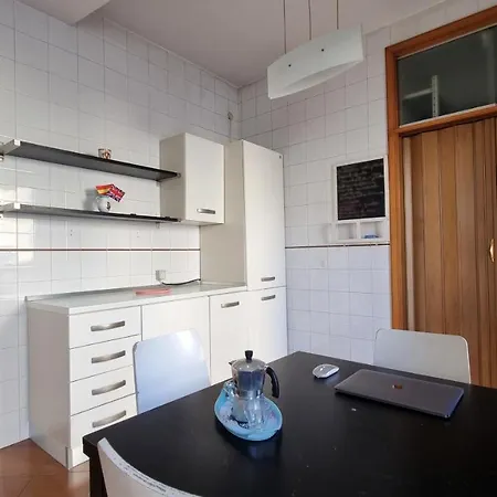 Casa Omar Al Vomero Apartment Naples