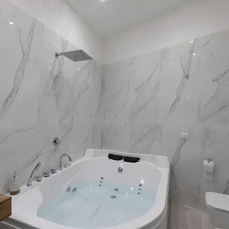 My Brilliant With Jacuzzi 2 Steps From St Toledo * Nápoly