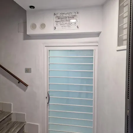 Megaride House Appartamento *