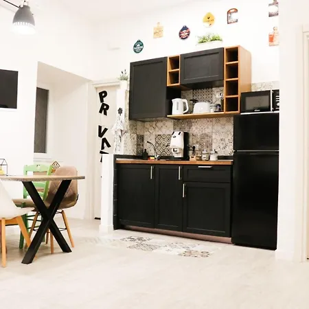 It's Apartment Naples