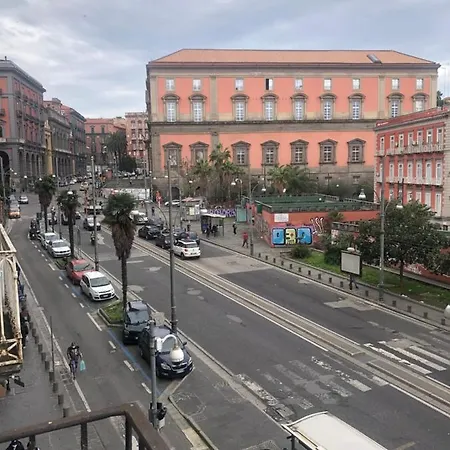 Cavour 58 * Neapel