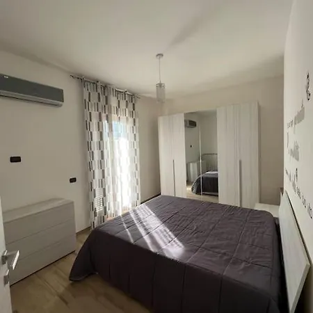 Serendipity Free Parking 2 Min Dalla Stazione Apartment *