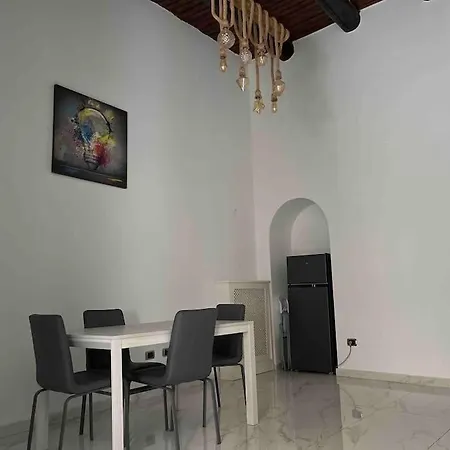 La Casa Di Memi * Naples