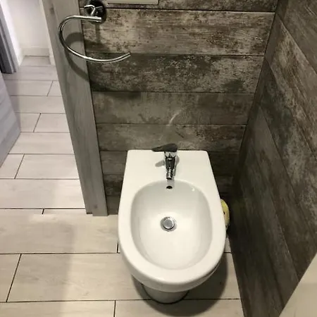 &house Apartment *