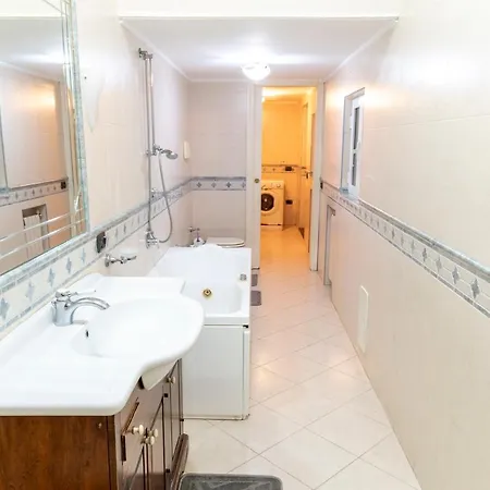 Deluxe With Garden In Vomero Apartment Naples