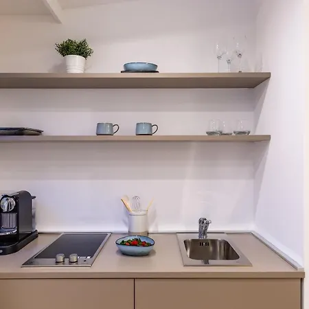 Cozy In Chiaia District By Wonderful Italy Apartment *