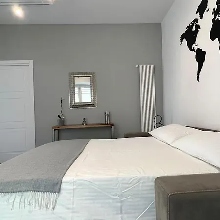 Apartment Casa Losito, Boutique 100 Mq In The Heart Of Naples!