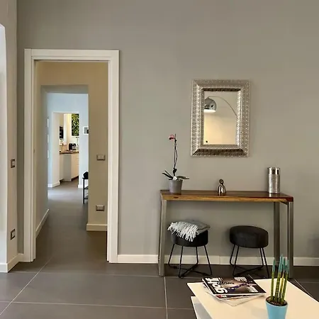 Apartment Casa Losito, Boutique 100 Mq In The Heart Of Naples!