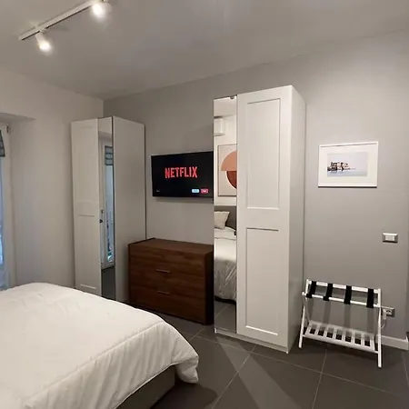 Casa Losito, Boutique 100 Mq In The Heart Of Naples! Naples