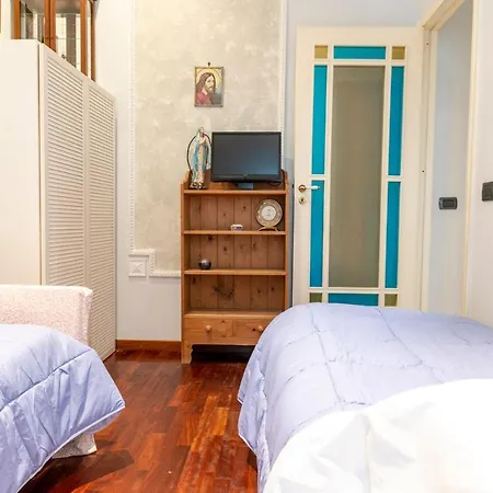 Deluxe With Garden In Vomero Apartment *
