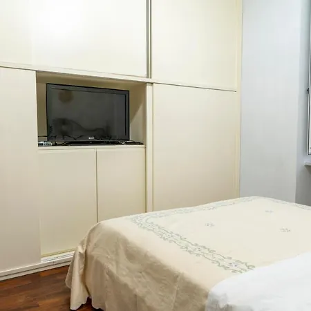 Deluxe With Garden In Vomero Apartment Naples