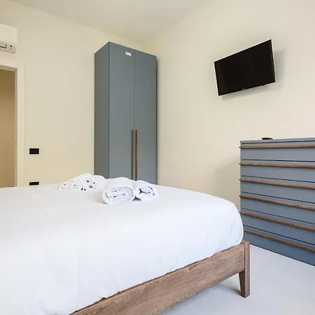 Via Niccolo Tommaseo 4 - 2 Apartman *