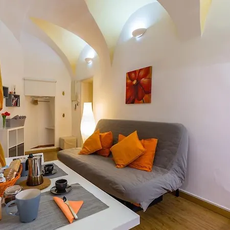 Casetta Nova Naples