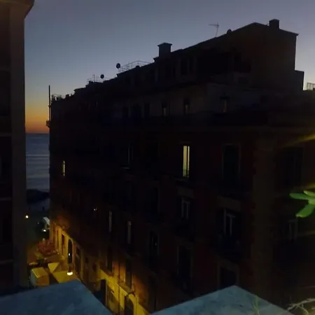 Amazing Roof In The Heart Of Naples!