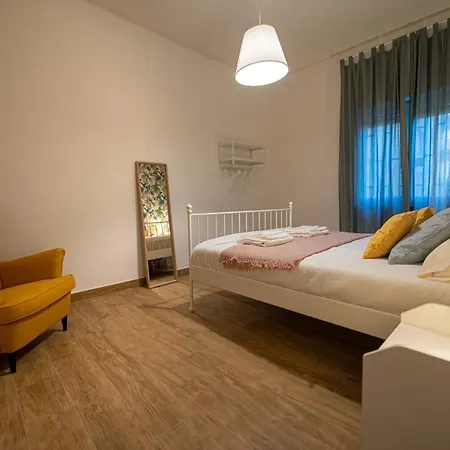 Casa Vacanze Partenope Apartment