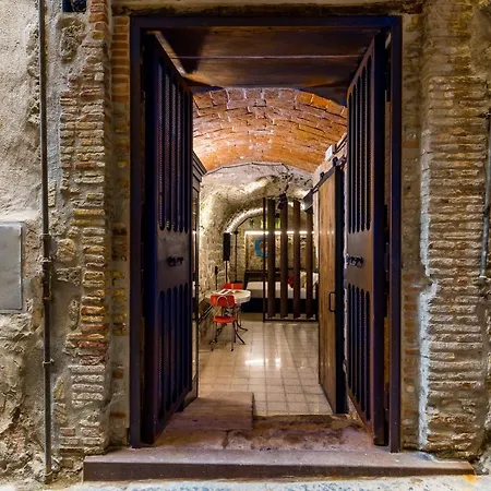 Apartment Il Napoletano Di Candidella Al Purgatorio Naples