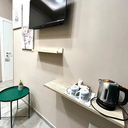 לינה וארוחת בוקר Valentine's House