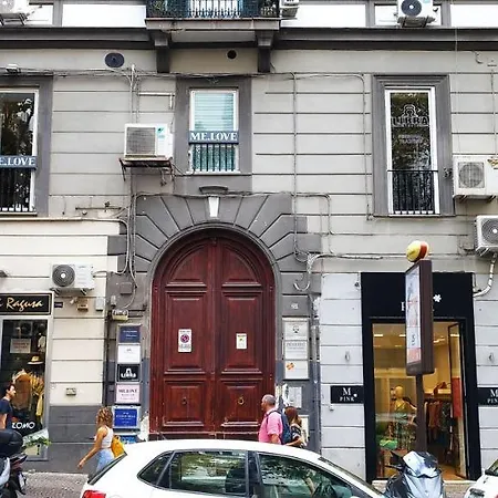 Deluxe With Garden In Vomero Apartment