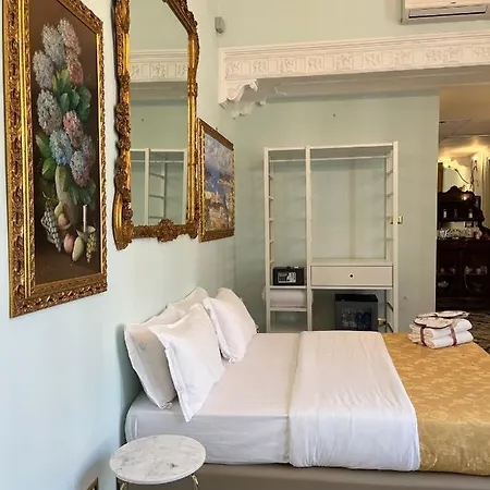 Art Santa Brigida Bed & Breakfast 3*