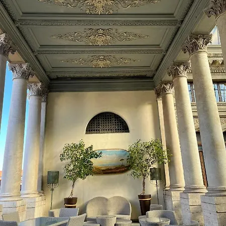 Art Santa Brigida Bed & Breakfast