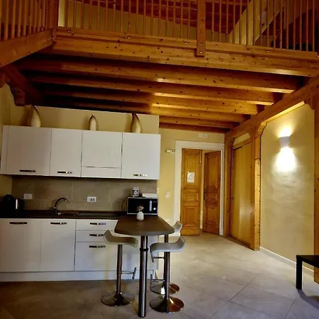 Maison Des Fleurs 3* Νάπολη