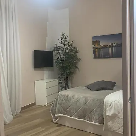 Station Garibaldi Bed and breakfast 2*