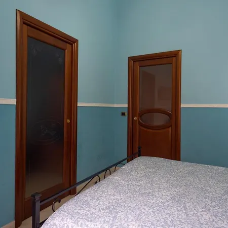 Spaccanapoli Apartment Naples