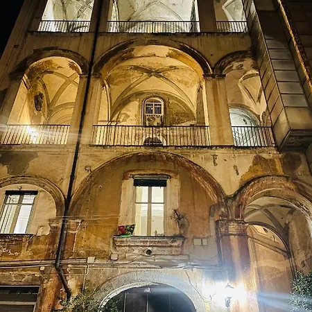 Apartment Holiday Tarsia Vicino Piazza Dante - Toledo *