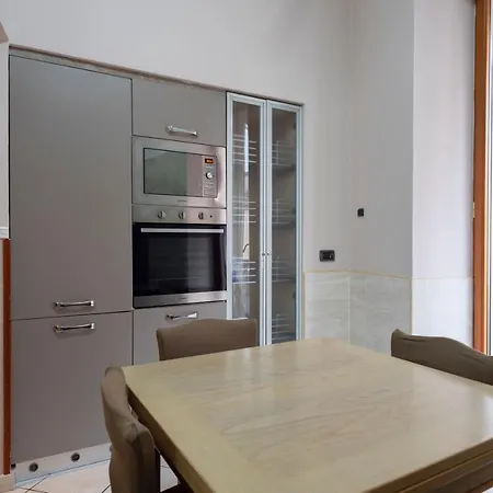 Spaccanapoli Apartment *
