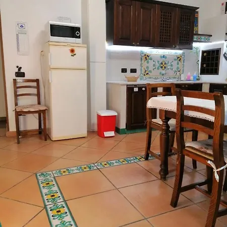 La Casa Di Tania A Naples