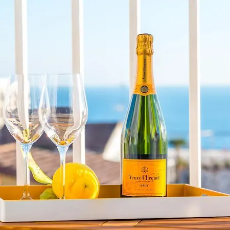 Poerio Rooftop Luxury Apartment