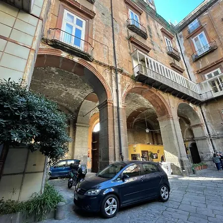 Holiday Tarsia Vicino Piazza Dante - Toledo Apartment *