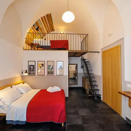 The Bellini House By House In Νάπολη