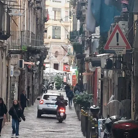 Nun C'e Penza * Naples