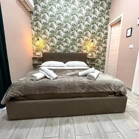 לינה וארוחת בוקר Valentine's House