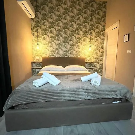 לינה וארוחת בוקר Valentine's House